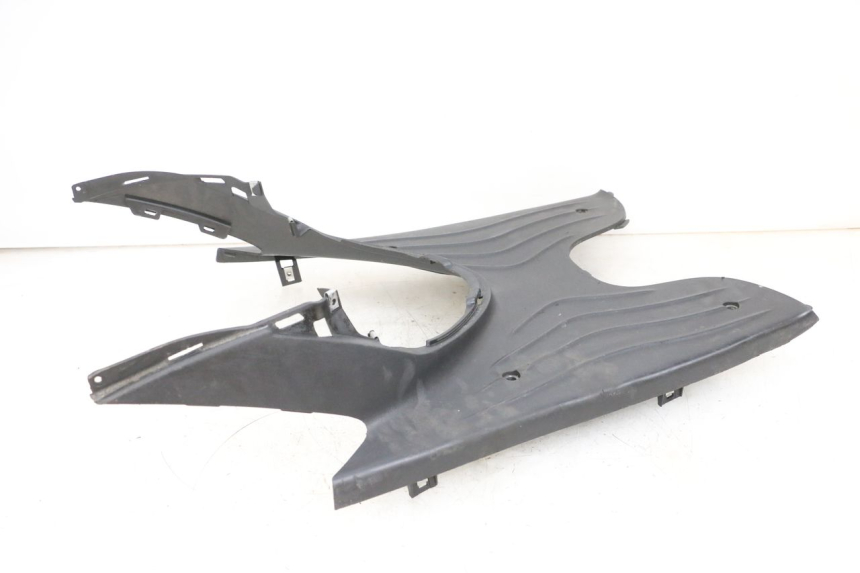 photo de MARCHE PIED PIAGGIO FLY 4T 50 (2013 - 2017) - Vue d’ensemble