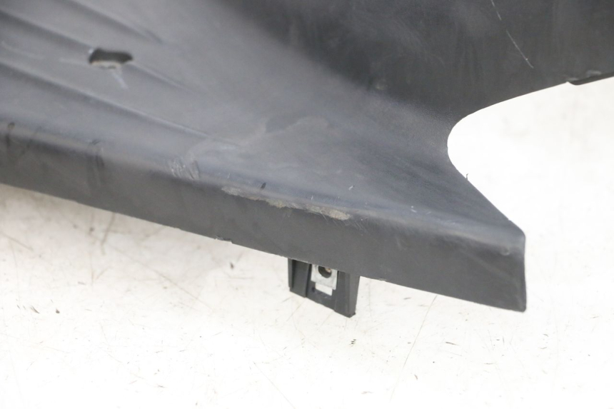 photo de MARCHE PIED PIAGGIO FLY 4T 50 (2013 - 2017) - État de surface