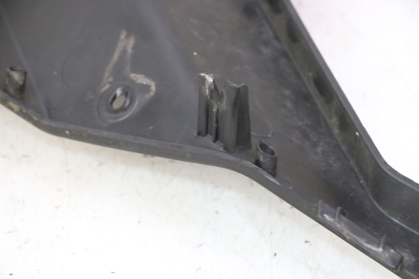 photo de MARCHE PIED GAUCHE QUADRO 4 4D 350 (2015 - 2018)