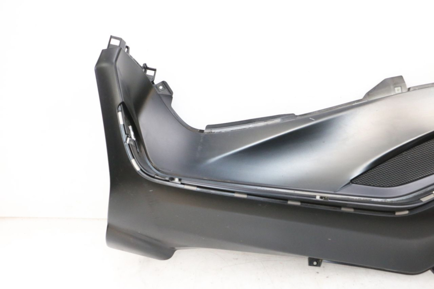 photo de MARCHE PIED GAUCHE PIAGGIO MP3 HPE 300 (2019 - 2026) - Vue rapprochée