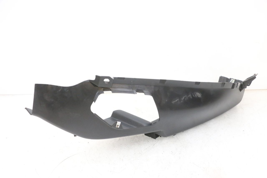 photo de MARCHE PIED GAUCHE PIAGGIO MP3 RL 250 (2007 - 2010) - Vue d’ensemble