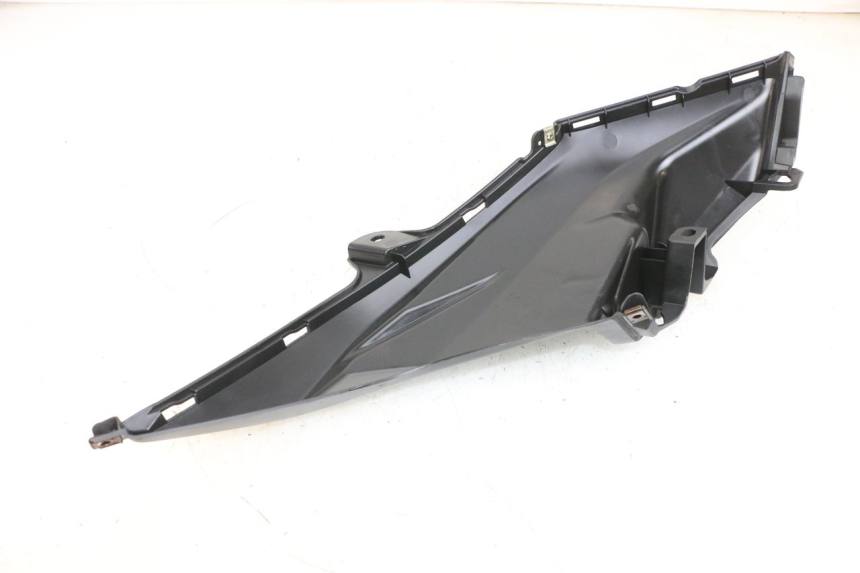 photo de MARCHE PIED GAUCHE SYM ORBIT III 3 4T 50 (2018 - 2021) - Vue d’ensemble