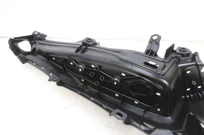 photo de MARCHE PIED GAUCHE YAMAHA TRICITY 300 (2020 - 2024) - Détail de la pièce