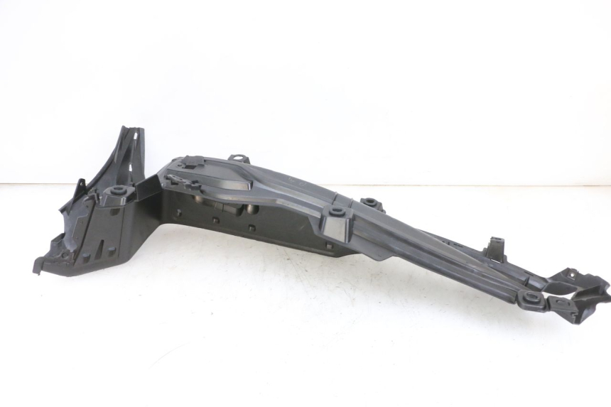 photo de MARCHE PIED GAUCHE YAMAHA TRICITY 300 (2020 - 2024) - Gros plan technique