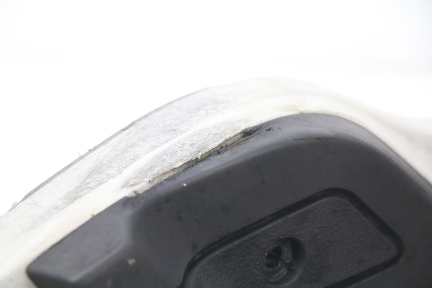 photo de MARCHE PIED GAUCHE PIAGGIO X9 EVOLUTION 125 (2003 - 2007)