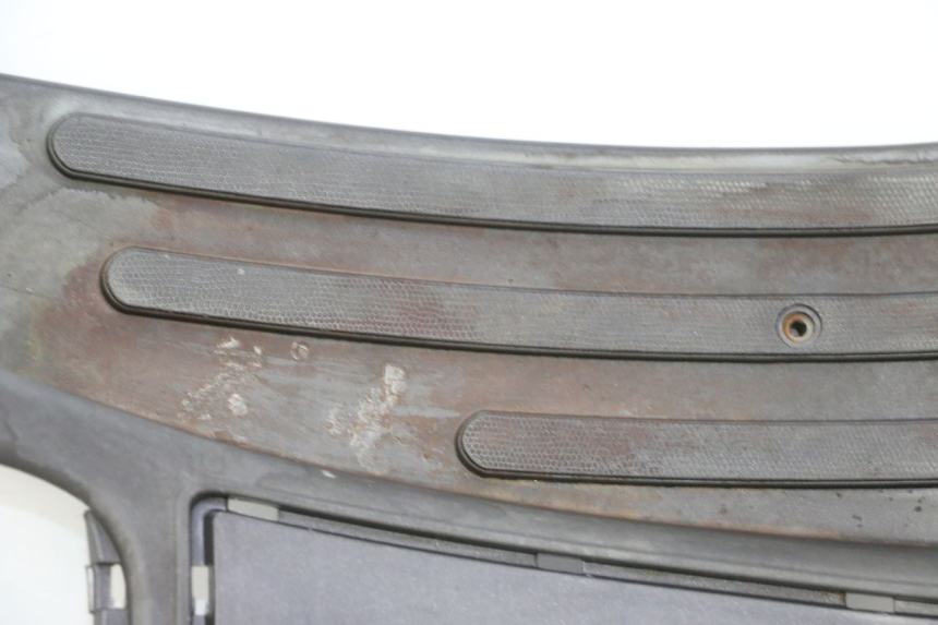 photo de MARCHE PIED PIAGGIO LXV 4T 50 (2009 - 2013)