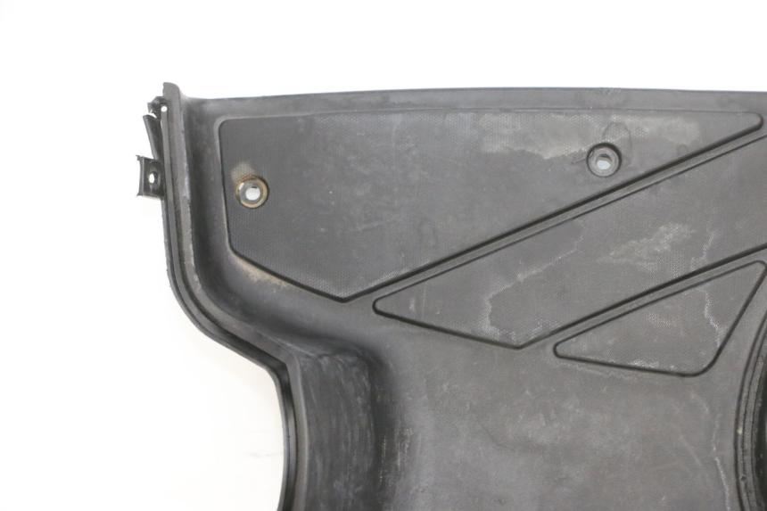 photo de MARCHE PIED PIAGGIO NEW TYPHOON 50 (2018 - 2021) - Détails caractéristiques