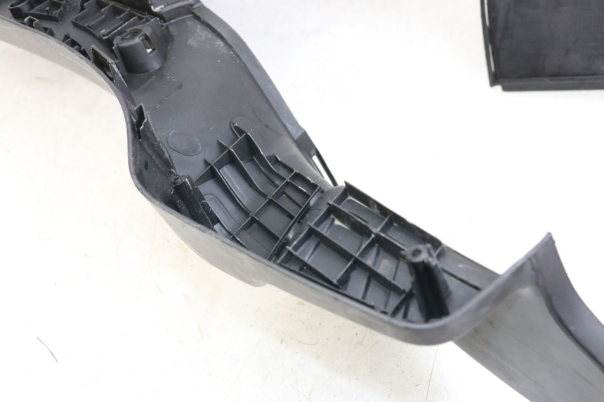 photo de MARCHE PIED SYM ORBIT 50 (2008 - 2010)