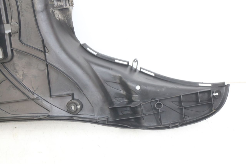 photo de MARCHE PIED KYMCO VITALITY 2T 50 (2004 - 2010) - Points de fixation