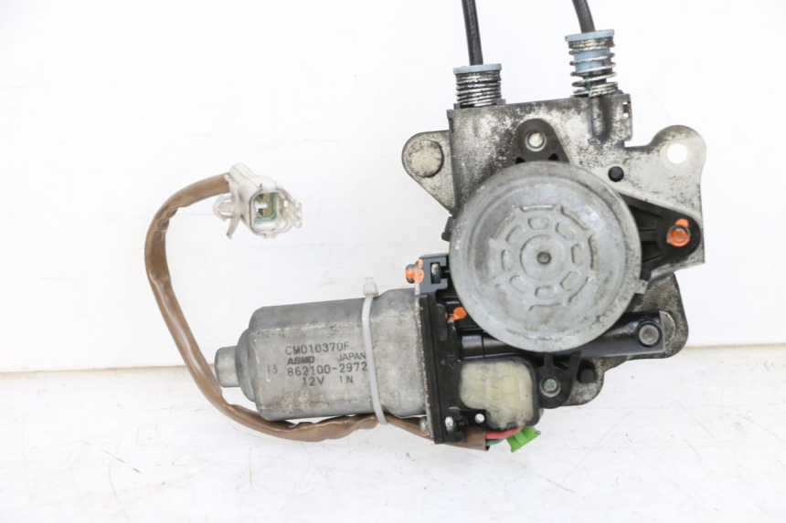 photo de MOTEUR BULLE SUZUKI BURGMAN EXECUTIVE ABS 650 (2006 - 2012) - Zoom état d’usage