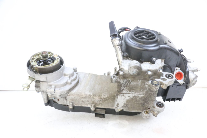 photo de MOTEUR SYM CROX 4T 50 (2016 - 2023) - Vue d’ensemble