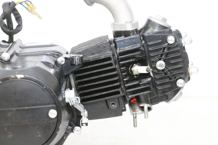 photo de MOTEUR LONCIN DIRT BIKE 125