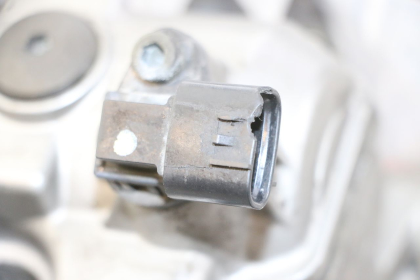 photo de MOTEUR SUZUKI DL V STROM 1000 (2002 - 2007) - Détail de la pièce