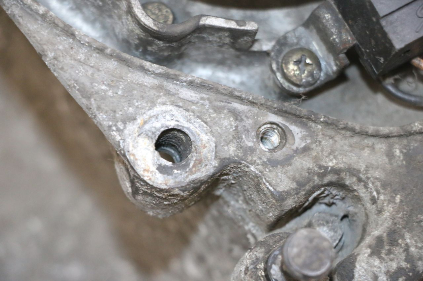 photo de MOTEUR PIAGGIO FLY 4T 50 (2013 - 2017) - Zoom composants