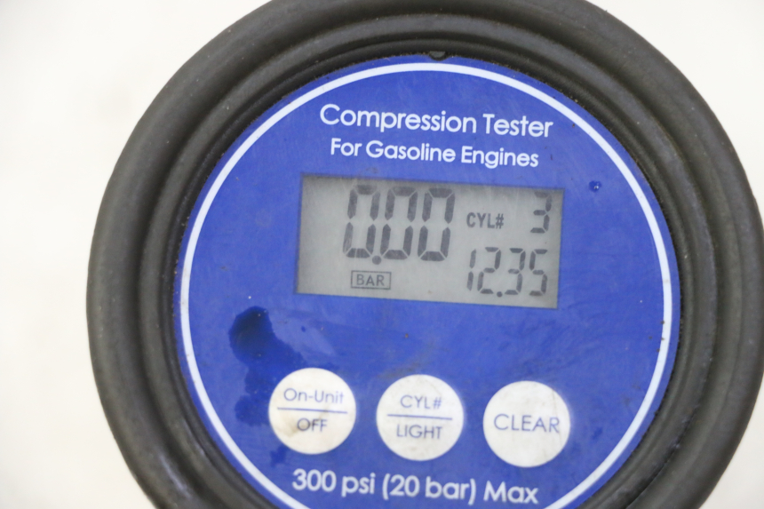 photo de MOTEUR YAMAHA FZ6 N FAZER 600 (2004 - 2006)