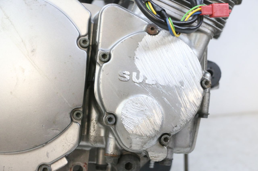 photo de MOTEUR SUZUKI GSF N BANDIT 600 (1996 - 1999) - État de surface
