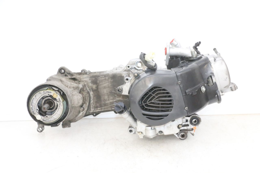 photo de MOTEUR PEUGEOT KISBEE 4T 50 (2018 - 2022) - Gros plan technique