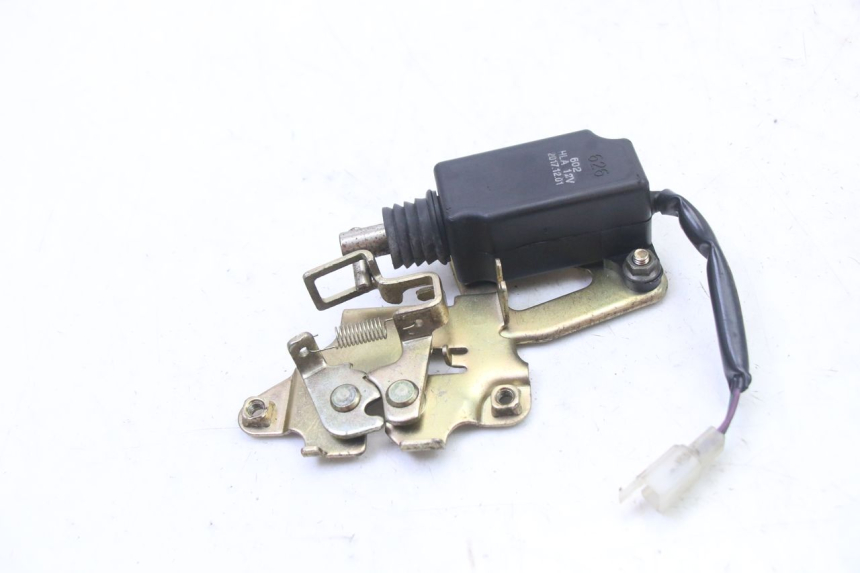 photo de MOTEUR OUVERTURE COFFRE SYM FIDDLE 3 III 125 (2014 - 2020)