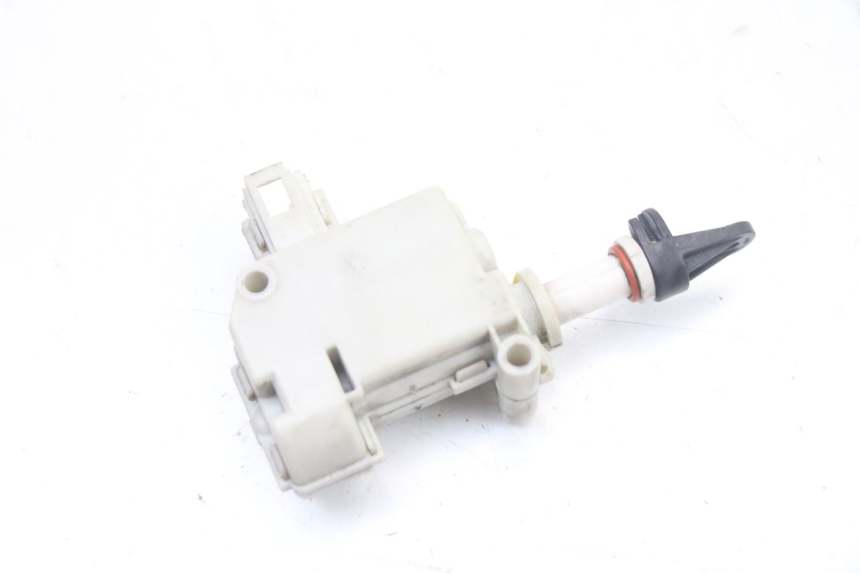 photo de MOTEUR OUVERTURE COFFRE PIAGGIO MP3 500 (2014 - 2016)