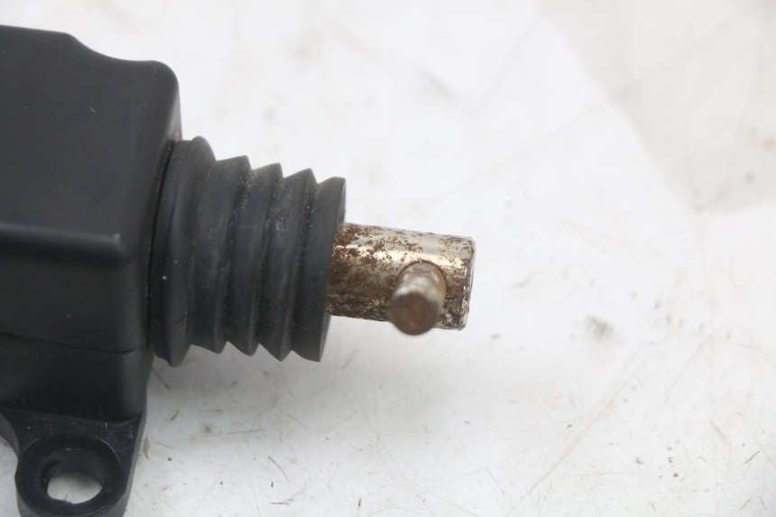 photo de MOTEUR OUVERTURE COFFRE PEUGEOT BELVILLE 125 (2017 - 2021)