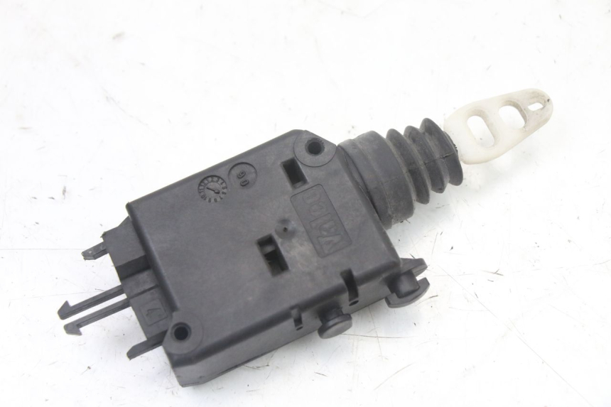 photo de MOTEUR OUVERTURE COFFRE PEUGEOT SATELIS COMPRESSOR K15 125 (2006 - 2009)