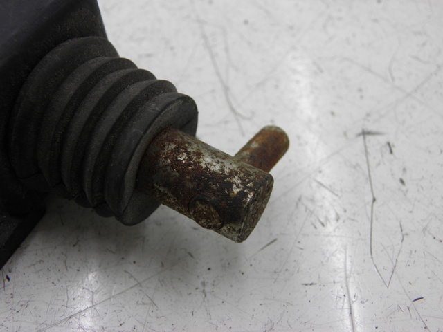 photo de MOTEUR OUVERTURE COFFRE SYM FIDDLE 125 (2008 - 2010)