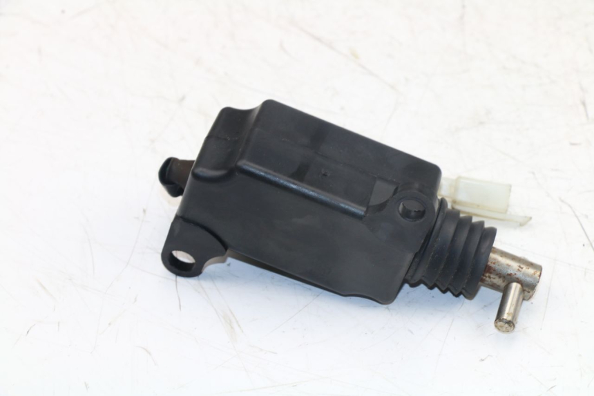 photo de MOTEUR OUVERTURE COFFRE SYM FIDDLE 3 III 125 (2014 - 2020)