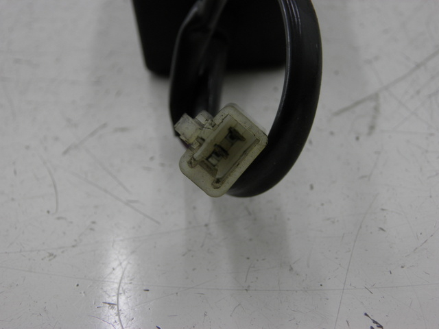 photo de MOTEUR OUVERTURE COFFRE SYM GTS 125 (2005 - 2008) - Autre angle de vue