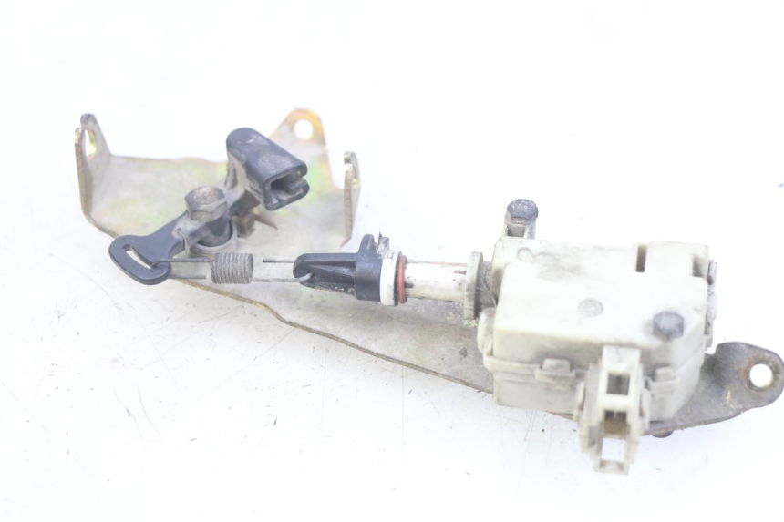 photo de MOTEUR OUVERTURE COFFRE PIAGGIO X9 EVOLUTION 125 (2003 - 2007)