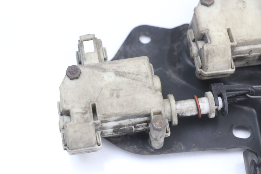 photo de MOTEUR OUVERTURE COFFRE PIAGGIO XEVO - X EVO 125 (2007 - 2016)