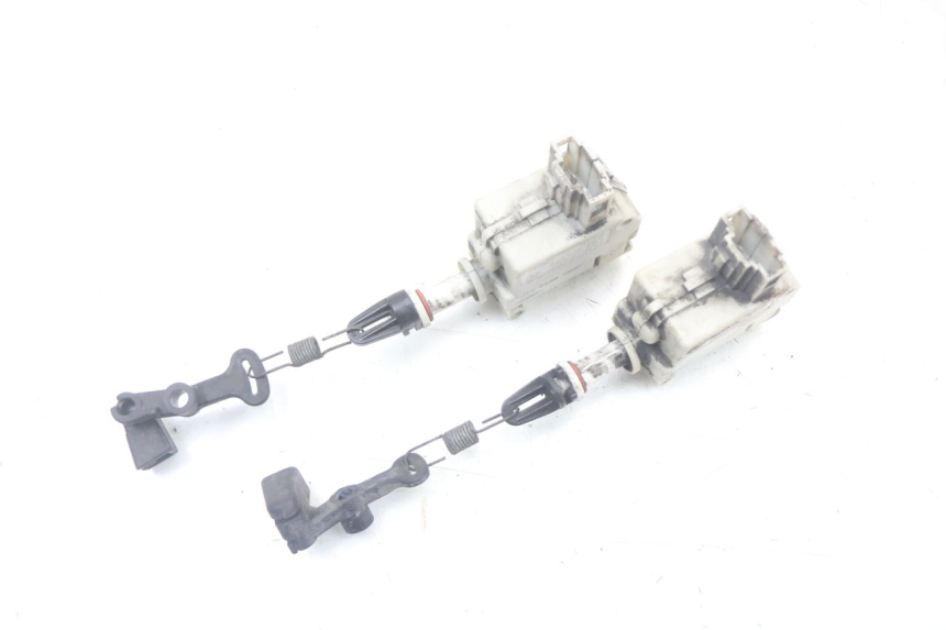 photo de MOTEUR OUVERTURE COFFRE PIAGGIO XEVO - X EVO 125 (2007 - 2017) - Zoom état d’usage