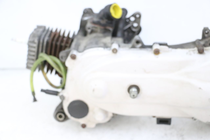 photo de MOTEUR PIAGGIO VESPA LX 2T 50 (2005 - 2013)