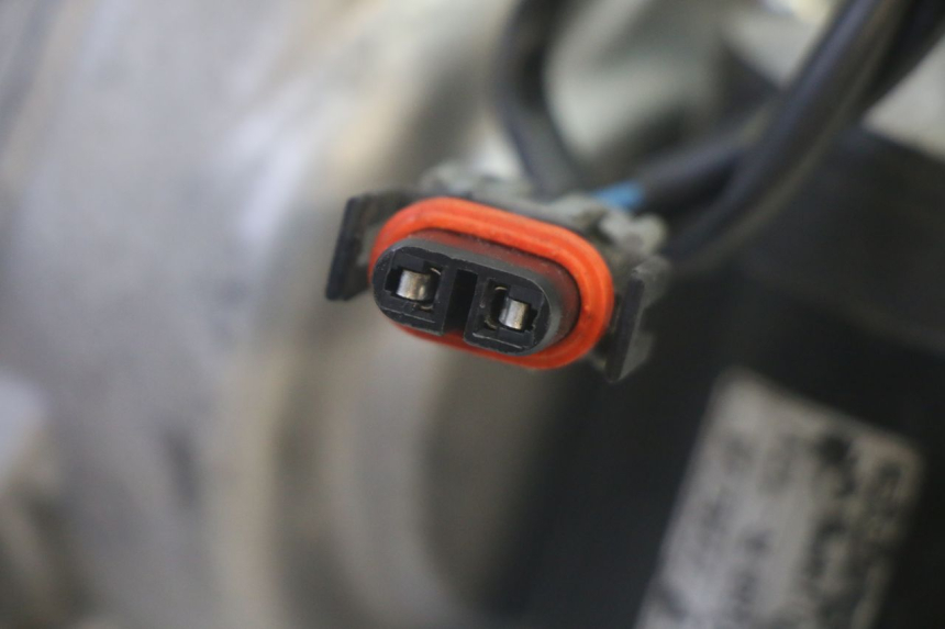 photo de MOTEUR ROLL LOCK PIAGGIO MP3 HPE 350 (2018 - 2020) - Vue d’ensemble