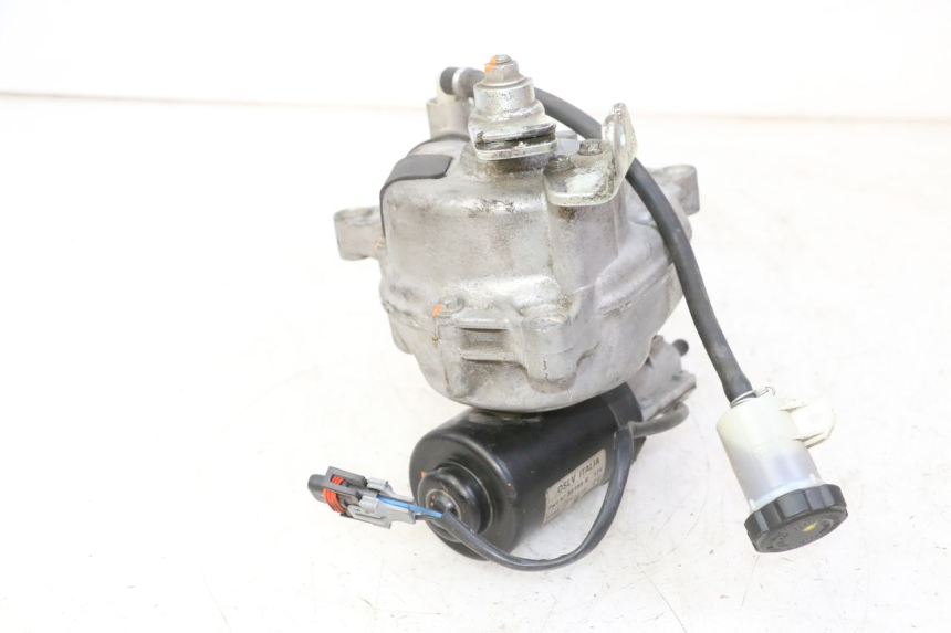 photo de MOTEUR ROLL LOCK PIAGGIO MP3 125 (2006 - 2014)