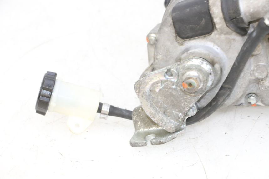 photo de MOTEUR ROLL LOCK PIAGGIO MP3 RL 250 (2007 - 2010) - Marquages et références