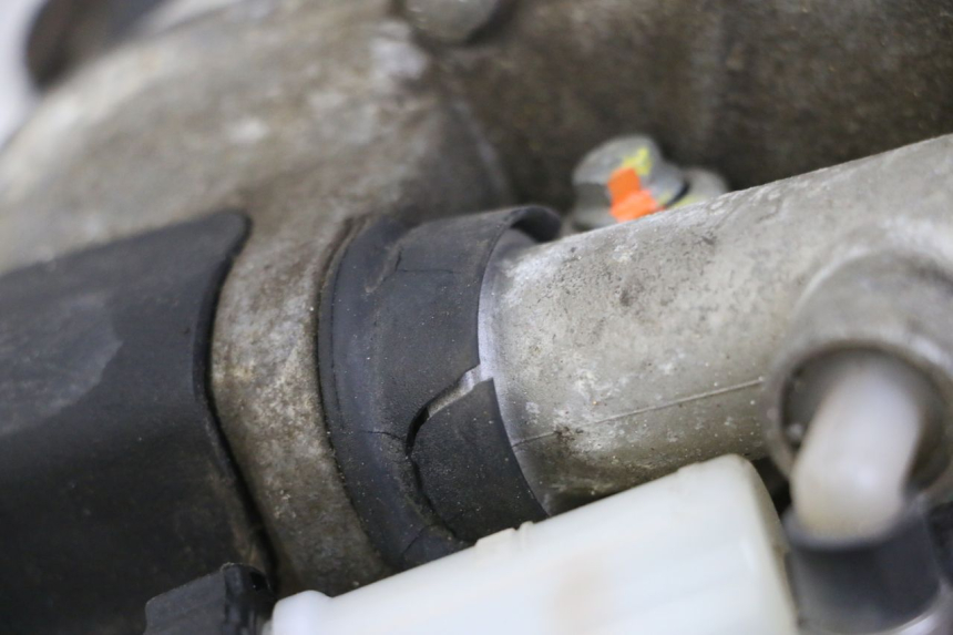 photo de MOTEUR ROLL LOCK PIAGGIO MP3 LT 400 (2007 - 2012)