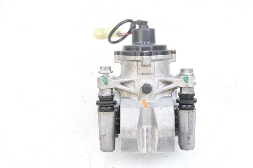 photo de MOTEUR ROLL LOCK YAMAHA TRICITY 300 (2020 - 2024) - État de surface