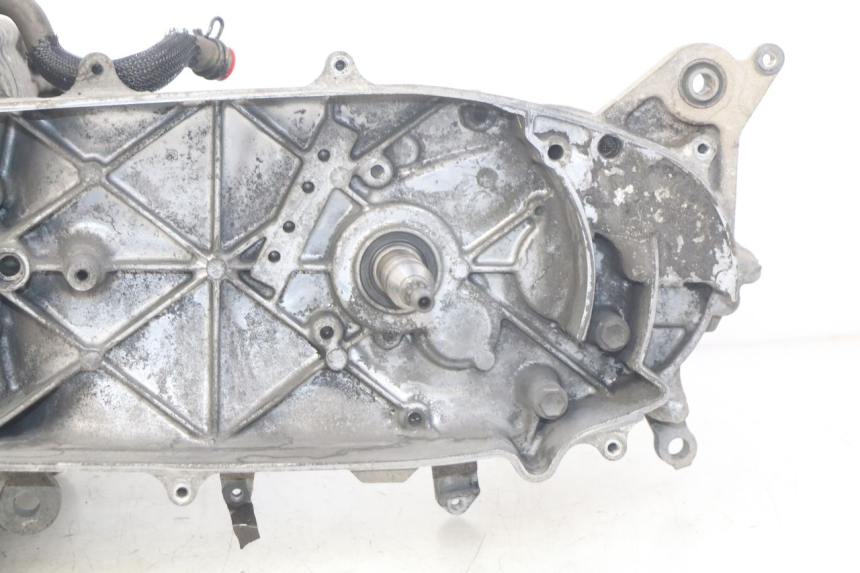 photo de MOTEUR SUZUKI UH BURGMAN 125 (2002 - 2006)