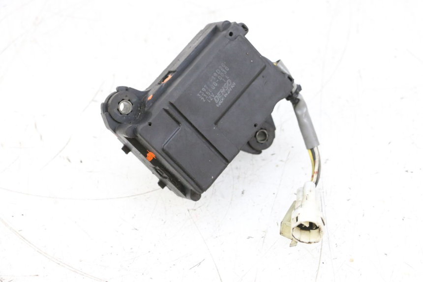 photo de MOTEUR VALVE ECHAPPEMENT SUZUKI GSXR GSX-R 1000 (2003 - 2004) - Vue principale