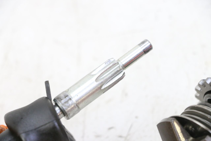 photo de MOTEUR VALVE ECHAPPEMENT KAWASAKI KX 85 (2014 - 2021)