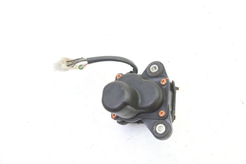 photo de MOTEUR VALVE ECHAPPEMENT YAMAHA TDR DELTABOX 125 (1993 - 2003)