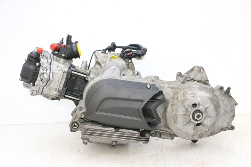 photo de MOTEUR PIAGGIO VESPA GTS SUPER IE 125 (2009 - 2016) - Vue principale