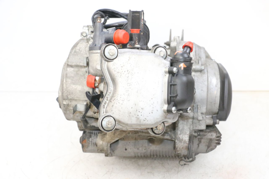 photo de MOTEUR PIAGGIO VESPA GTS SUPER IE 125 (2009 - 2016) - Aperçu profil