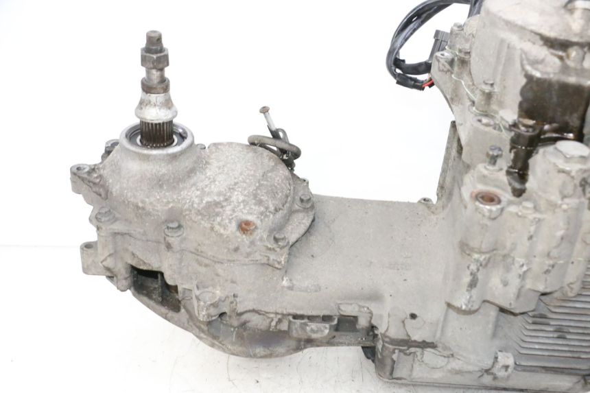 photo de MOTEUR PIAGGIO VESPA GTS SUPER IE 125 (2009 - 2016) - Autre angle de vue