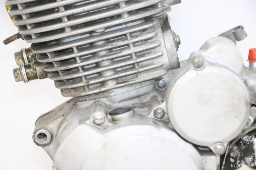 photo de MOTEUR DAELIM VJ ROADWIN FI 125 (2008 - 2017) - Points de fixation