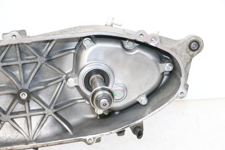 photo de MOTEUR YAMAHA XMAX X-MAX 125 (2006 - 2009) - Angle alternatif