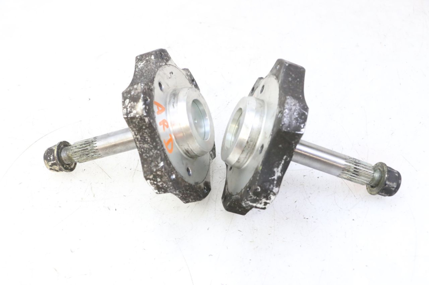 photo de MOYEU ROUE ARRIERE QUADRO 4 4D 350 (2015 - 2018)