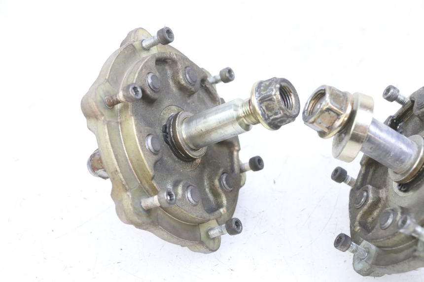 photo de MOYEU ROUE AVANT ADIVA AD3 300 (2014 - 2020)