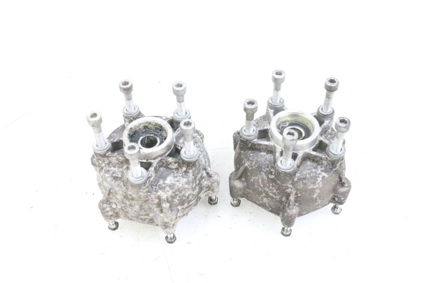 photo de MOYEU ROUE AVANT PIAGGIO MP3 LT 400 (2007 - 2012) - Vue d’ensemble