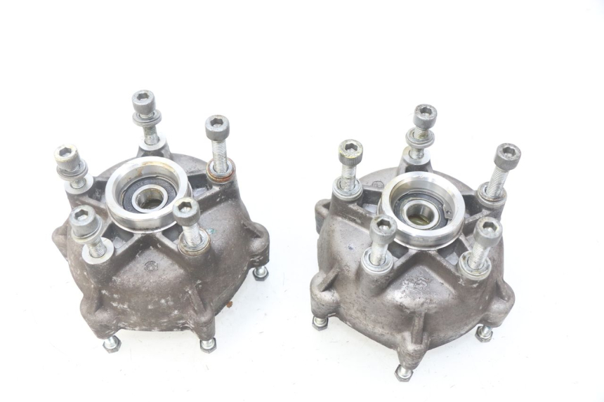 photo de MOYEU ROUE AVANT PIAGGIO MP3 500 (2014 - 2016)